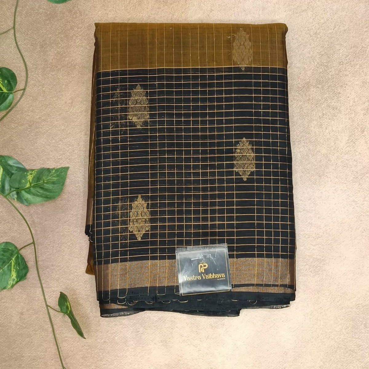 Elegant pure cotton  Silk Saree with Gold Motifs