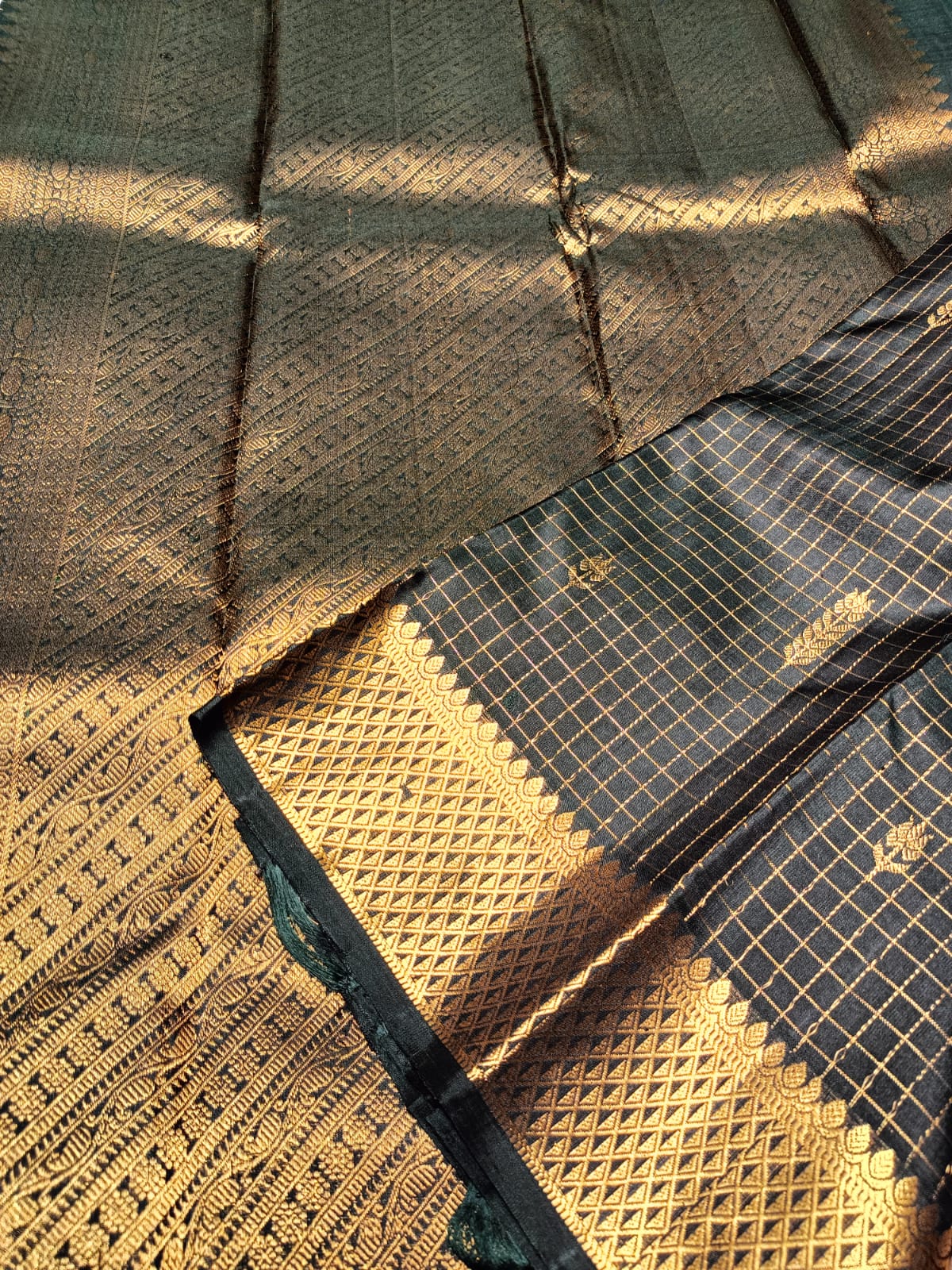 Pure Kanchipuram Silk Saree-Checks