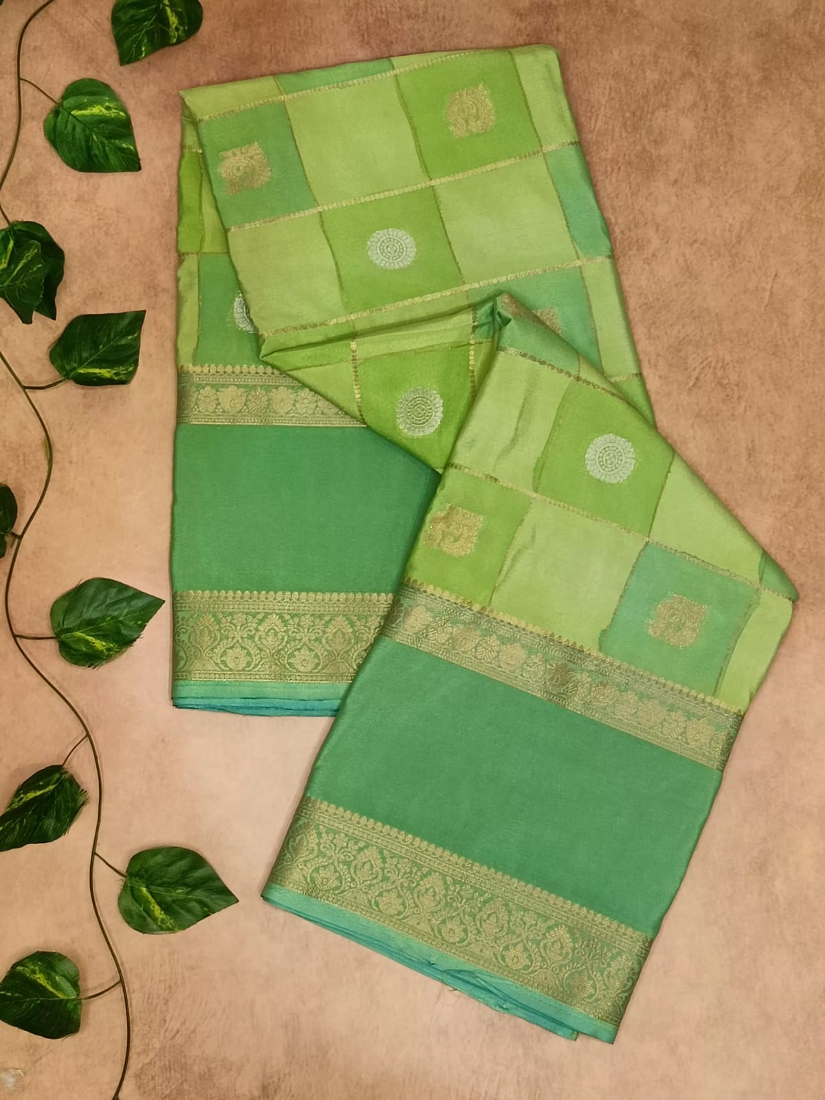 Crepe Silk Saree – Elegant Checks Weaving Collection