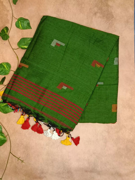Soft Cotton Saree with Minimal Motifs & Tassels