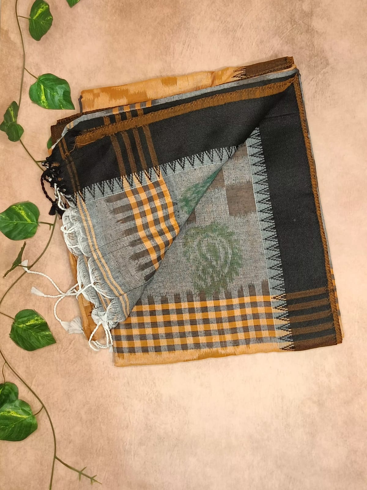 Gadwal Soft Silk Saree – Traditional Ikat Elegance