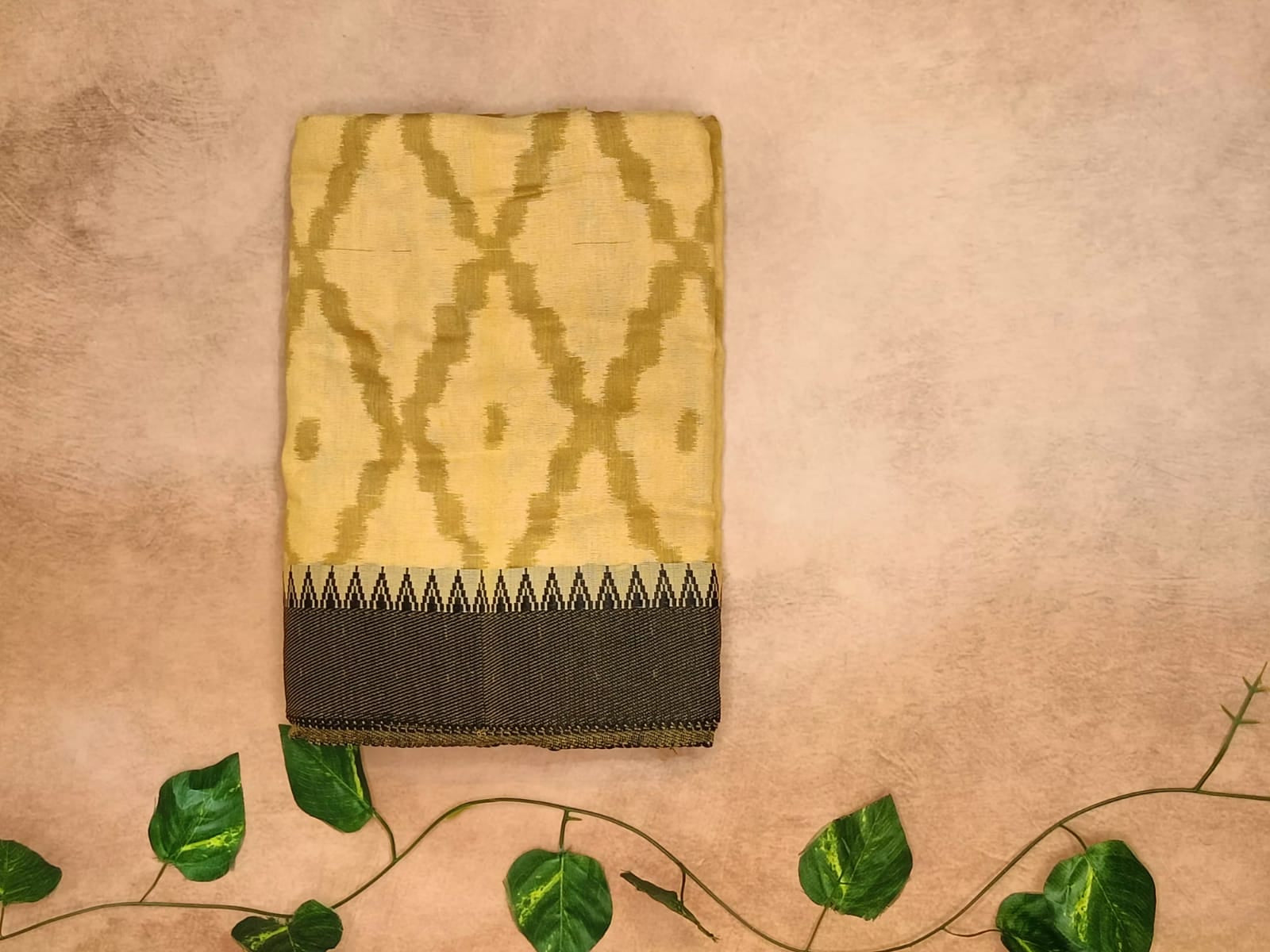 Gadwal Soft Silk Saree – Traditional Ikat Elegance