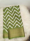 Mul Cotton Saree with Zig-Zag Print & Rich Border