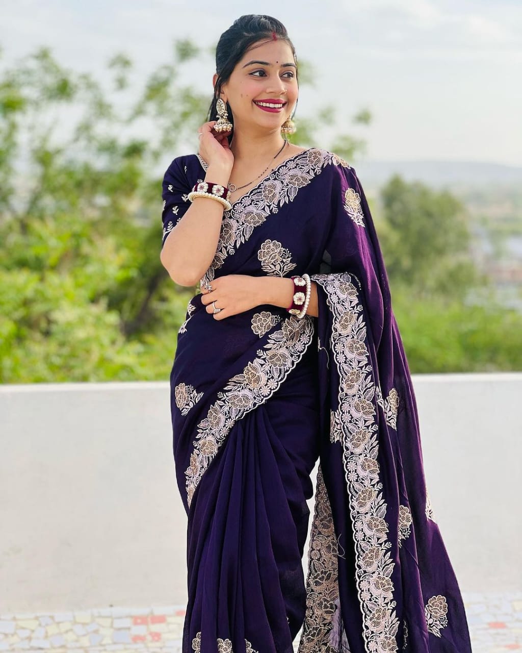 Vichitra Silk Saree with Stone work/Wine