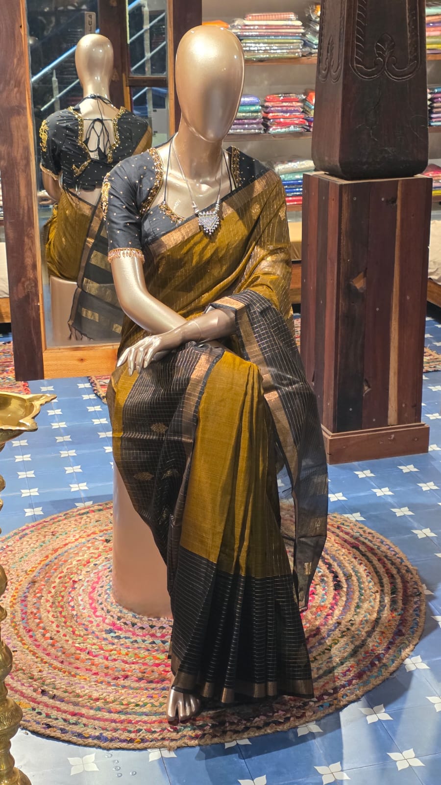 Elegant pure cotton  Silk Saree with Gold Motifs