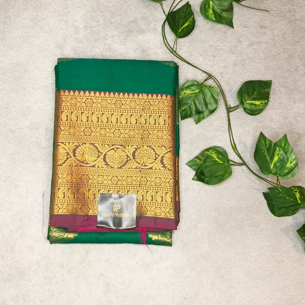 Semi Kanchipuram Silk Saree – Rich Contrast Weaving