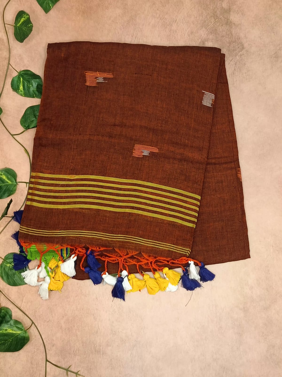 Soft Cotton Saree with Minimal Motifs & Tassels