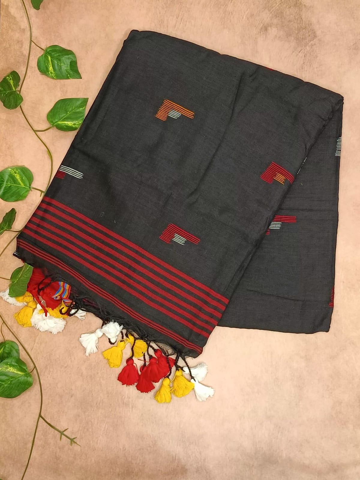 Soft Cotton Saree with Minimal Motifs & Tassels